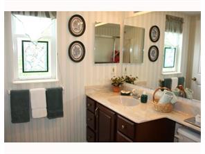 706 Sturbridge Ln, Export, PA 15632 photo 12
