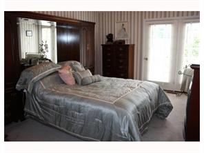 706 Sturbridge Ln, Export, PA 15632 photo 11