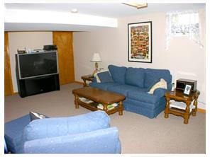 207 Warren, Warrendale, PA 15086 photo 16