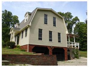 963 Sugar Run Rd, Eighty Four, PA 15330 photo 2