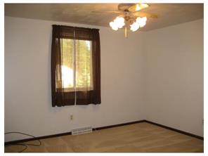 7 Donna Dr, Irwin, PA 15642 photo 8
