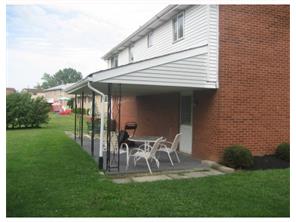 7 Donna Dr, Irwin, PA 15642 photo 3