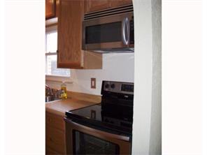 1237 Bickerton Dr, Clairton, PA 15025 photo 8