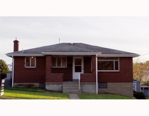 69 Webster Ave, Irwin, PA 15642 photo 1