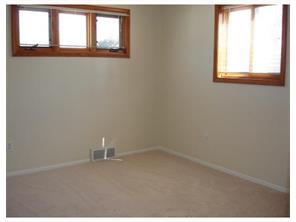 276 Burch Dr, Coraopolis, PA 15108 photo 5