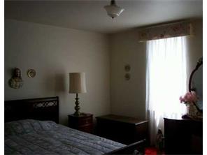 416 Walnut St, Vandergrift, PA 15690 photo 3