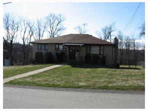 14380 Jonathan Dr, Irwin, PA 15642 photo 2