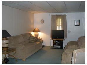 1275 Hancock Ave, Vandergrift, PA 15690 photo 4