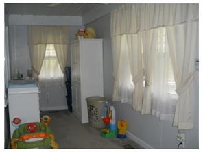 1275 Hancock Ave, Vandergrift, PA 15690 photo 6