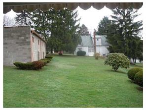 1275 Hancock Ave, Vandergrift, PA 15690 photo 10