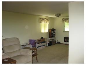 118 Clover Dr, Monaca, PA 15061 photo 12