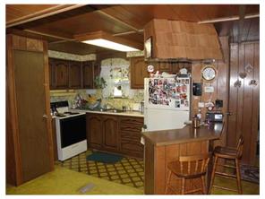 237 Rainey Rd, Eighty Four, PA 15330 photo 3