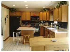 207 Chris Dr, Irwin, PA 15642 photo 8