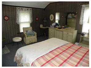 328 E Fourth St, Derry, PA 15627 photo 7