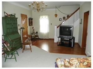 328 E Fourth St, Derry, PA 15627 photo 3