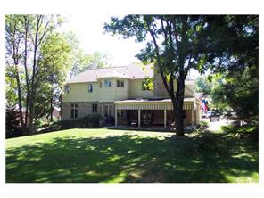 4002 Fredericksburg Ct, Export, PA 15632 photo 8