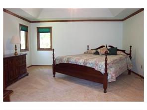 4002 Fredericksburg Ct, Export, PA 15632 photo 12