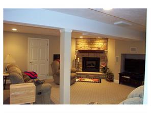 4002 Fredericksburg Ct, Export, PA 15632 photo 10