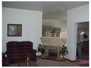 110 Sumner Ave, Vandergrift, PA 15690 photo 3