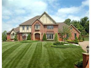 2017 Ginoria Ct, Export, PA 15632 photo 1