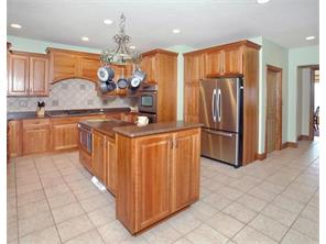 2017 Ginoria Ct, Export, PA 15632 photo 4