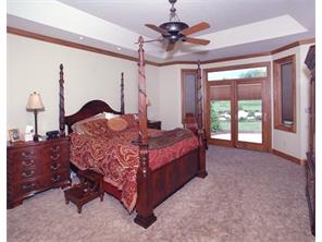 2017 Ginoria Ct, Export, PA 15632 photo 14