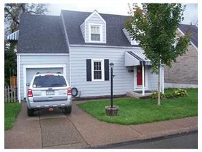 914 Gary Ave, Clairton, PA 15025 photo 2