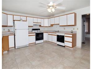620 Chestnut St, Irwin, PA 15642 photo 3