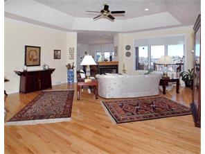 66 Raphael Dr, Irwin, PA 15642 photo 4