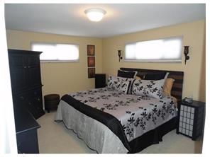 13640 St Clair Dr, Irwin, PA 15642 photo 17