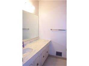 208 Georgetown Ln, Export, PA 15632 photo 12