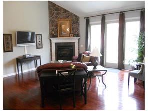 571 E Vanderbilt Dr, Mars, PA 16046 photo 2