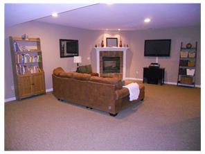 571 E Vanderbilt Dr, Mars, PA 16046 photo 11