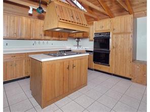374 First St, Irwin, PA 15642 photo 3