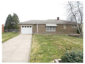111 Clover Dr, Monaca, PA 15061 photo 2