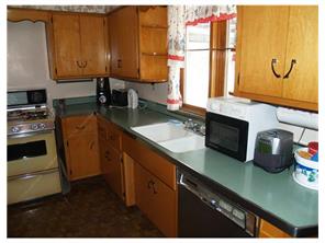 111 Clover Dr, Monaca, PA 15061 photo 9