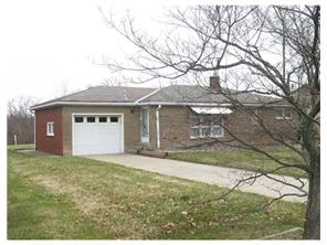 111 Clover Dr, Monaca, PA 15061 photo 3