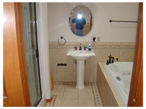 90 Mccarrell Rd, Hickory, PA 15340 photo 6