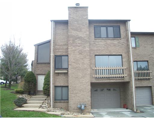 210 Georgetown Ln, Export, PA 15632 photo 1