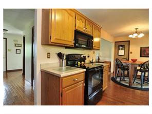 117 Cedar Ridge Dr, Monaca, PA 15061 photo 3