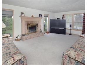 5806 Claridge Rd, Export, PA 15632 photo 4