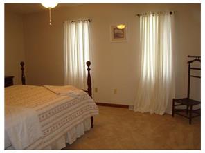 2 Colonial Cir, Irwin, PA 15642 photo 18
