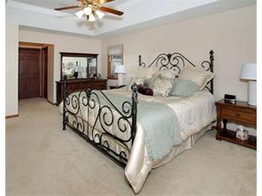 2926 Bryer Ridge Ct, Export, PA 15632 photo 11