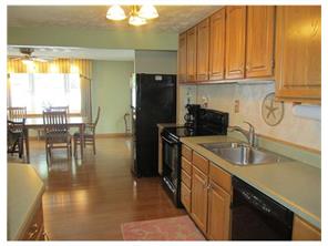 1888 Ivanhoe Dr, Irwin, PA 15642 photo 4