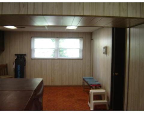 24 Dover Rd, Irwin, PA 15642 photo 11