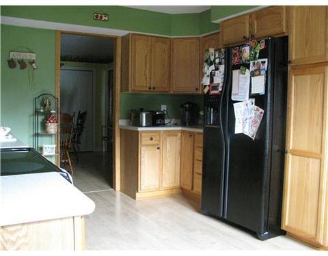 2002 Rutledge Rd, Transfer, PA 16154 photo 4