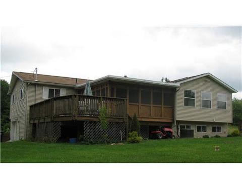 2002 Rutledge Rd, Transfer, PA 16154 photo 2