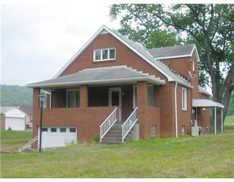 3032 River Rd, Vandergrift, PA 15690 photo 1