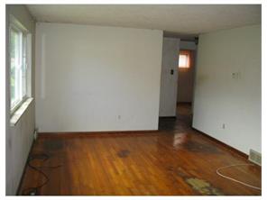 34 Corbett Dr, Irwin, PA 15642 photo 3