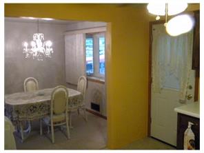 13460 St Clair Dr, Irwin, PA 15642 photo 4